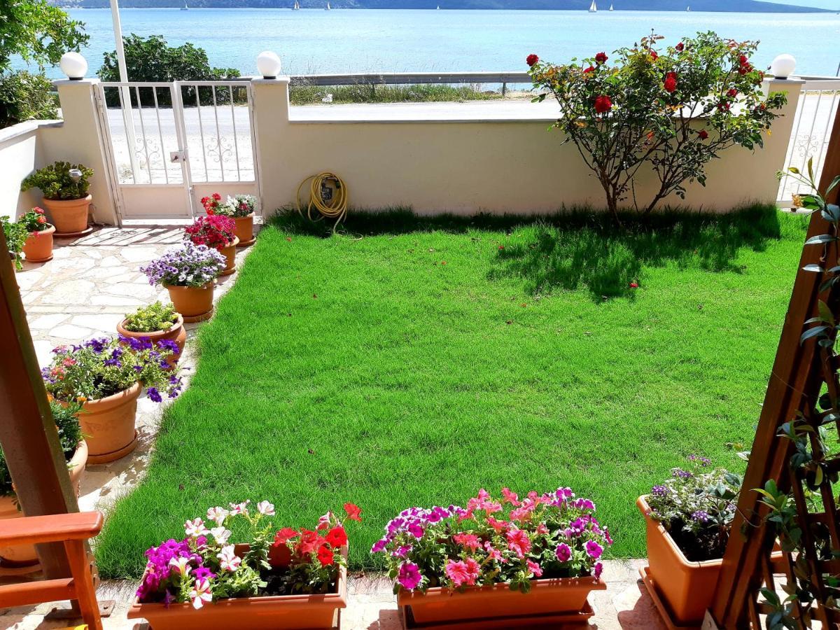 Irini Seaside Studios Nikiana Luaran gambar