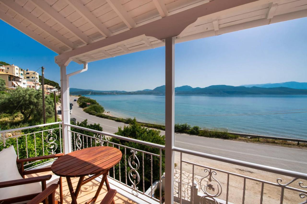 Irini Seaside Studios Nikiana Luaran gambar
